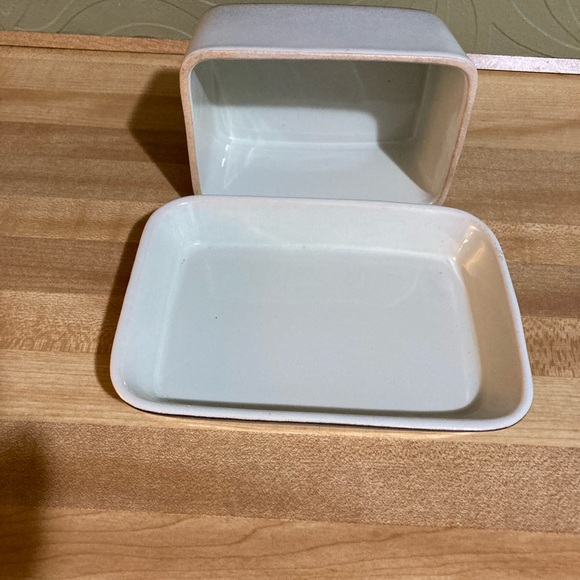 Denby Pottery, Stoneware Westbury covered rectangular Butter Dish - Picture 4 of 4